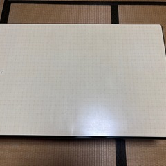 折りたたみテーブルの画像