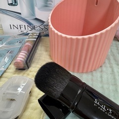 ピンクアイテム自撮り棒などの画像