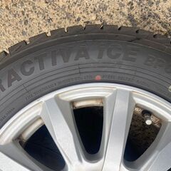 195/65R15 高年式 9.5分山 東北6県無料配送対応‼️爆安‼️最終値下げ‼️③超超超バリ溝❗国産　ヨコハマ製 ❗ アルミ付き 国産 タイヤ !!　冬　タイヤの画像