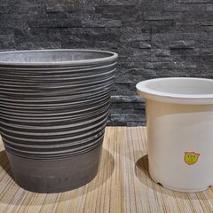 【引き取りに来てくれる方限定】大きめ！鉢カバー と 鉢　8月15...