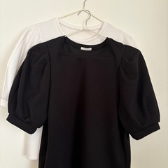 1000円から値下げ☆中古美品GU黒白半袖2枚セット☆の画像