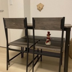 【お話中】ダイニングテーブルとベンチの2セットの画像
