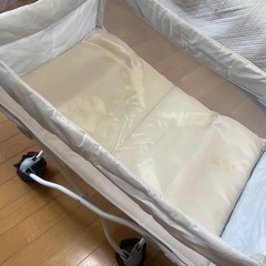ベビーベッド　小型の画像