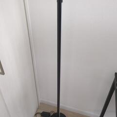 ニトリ LEDフロアランプ ブラックの画像