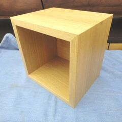 無印良品 壁に付けられる家具 1マス 幅19cm 奥行15.5cm 高さ19cm オーク材 家具箱 ナチュラル 札幌 西岡店の画像