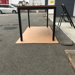 No.61  ミーティングテーブルの画像