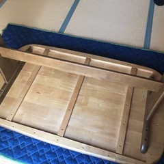 ダイニングテーブルの画像