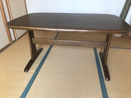 ダイニングテーブル