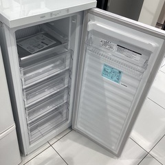 【家電1年保証】AQUAの2025年製　1ドア冷凍庫　134Lの画像