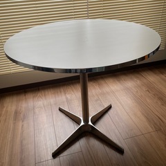 【24日まで出品】モダンデコ カフェテーブルの画像
