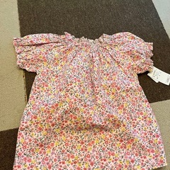 【取引確定】新品タグ付き　110cm 半袖トップスの画像