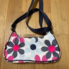 LeSportsac ショルダーバック（小）の画像