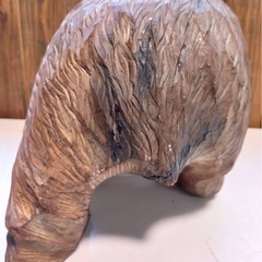 木彫り　熊　置物の画像