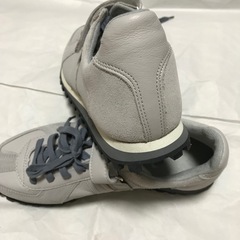 新品 A de Vireの本革スニーカーの画像