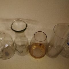 花瓶4個セットの画像