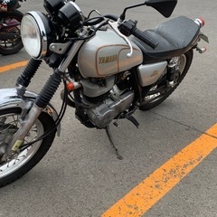 YAMAHA SR400 実働の画像