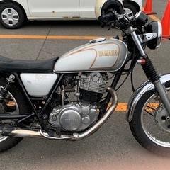 YAMAHA SR400 実働の画像