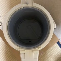 電気ポットの画像
