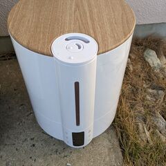 加湿器　ハイブリッド　エアコンで乾いた空気にうるおいを