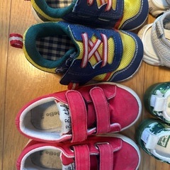 キッズスニーカーサンダル長靴まとめ売りの画像