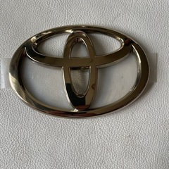 TOYOTA トヨタ トヨタマーク 純正ゴールドエンブレム 純正エンブレム 2枚セット Mサイズ 14㎝×9.6㎝ 未使用自宅保管品含むの画像