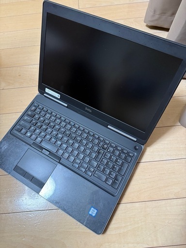 定価約30万！DELL Precision 7510