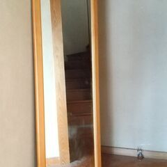 大きな姿見  傷なくきれいです　小さな鏡もいっしょにどうぞ