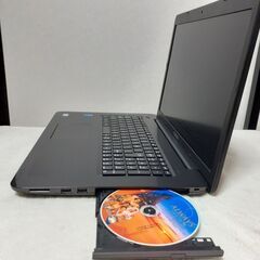 ASUS　17インチの大画面　core i5　8GB　SSD　カメラ　Wi-Fi　Bluetooth　テンキー　Microsoft office2021　Windows11　の画像