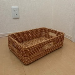 無印良品　重なるラタン角型バスケット　サイズ問わず一個¥1000、フタ¥500 ７点おまとめ買い¥6000　の画像