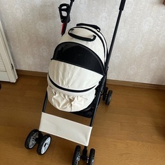 ペットカート、ペットバギーの画像