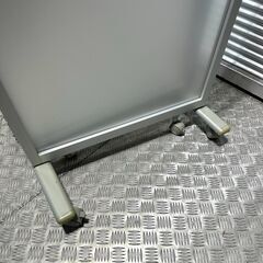 店頭引き渡し 中古 ３連移動式パーテーション 半透明 キャスター付き 仕切り 家具の画像