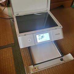 エプソン EPSON A4カラーインクジェット複合機 カラリオ コンパクトデザイン Wi-Fi 自動両面印刷 交換式メンテナンスボックス ホワイト

の画像