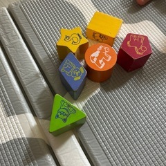 知育玩具　積み木の画像