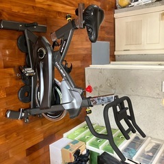 スピンバイク　エアロバイクの画像