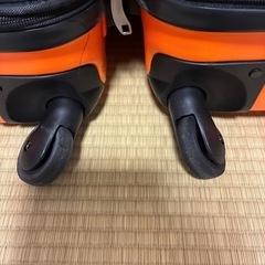 大きいキャリーケース Lサイズ 海外旅行 長期旅行の画像