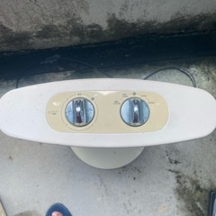 首振りタイマー付きストーブの画像