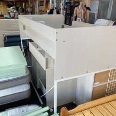 人気の白いロフトベッド！の画像