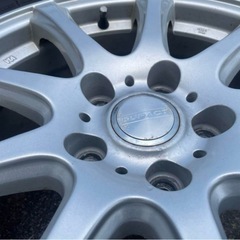 スタッドレスタイヤ 225/65R17 ヴァンガード等の画像