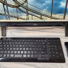 【Office365】Corei7 Fujitsu ESPRIMO FH56 一体型パソコン Windows11の画像