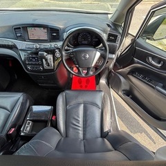 日産　エルグランド　ﾗｲﾀﾞｰﾌﾞﾗｯｸｲﾝ 白の画像