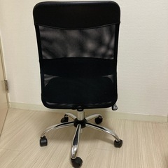 背中が涼しいメッシュのチェアの画像