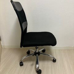 背中が涼しいメッシュのチェアの画像