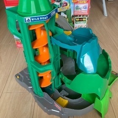 トミカワールド トミカ　2つのコースをいったりきたり!ツインコースやまみちドライブの画像