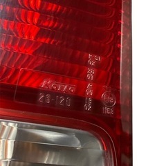 ハイエース　200系　テールランプ　KOITO 26-120の画像
