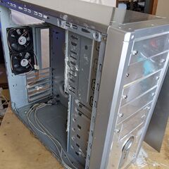 デスクトップパソコンタワーケース　アルミ製　フルタワーの画像