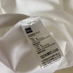 GU Tシャツの画像