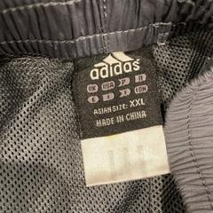 adidas🔴メンズショートパンツの画像