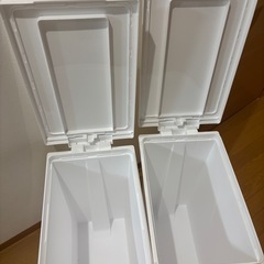 ニトリ45リットルゴミ箱2個セット　の画像