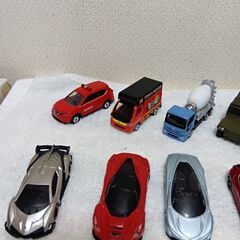 ロングトミカ2台＆トミカ11台セットの画像