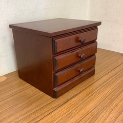 引き出し式収納ケース
の画像
